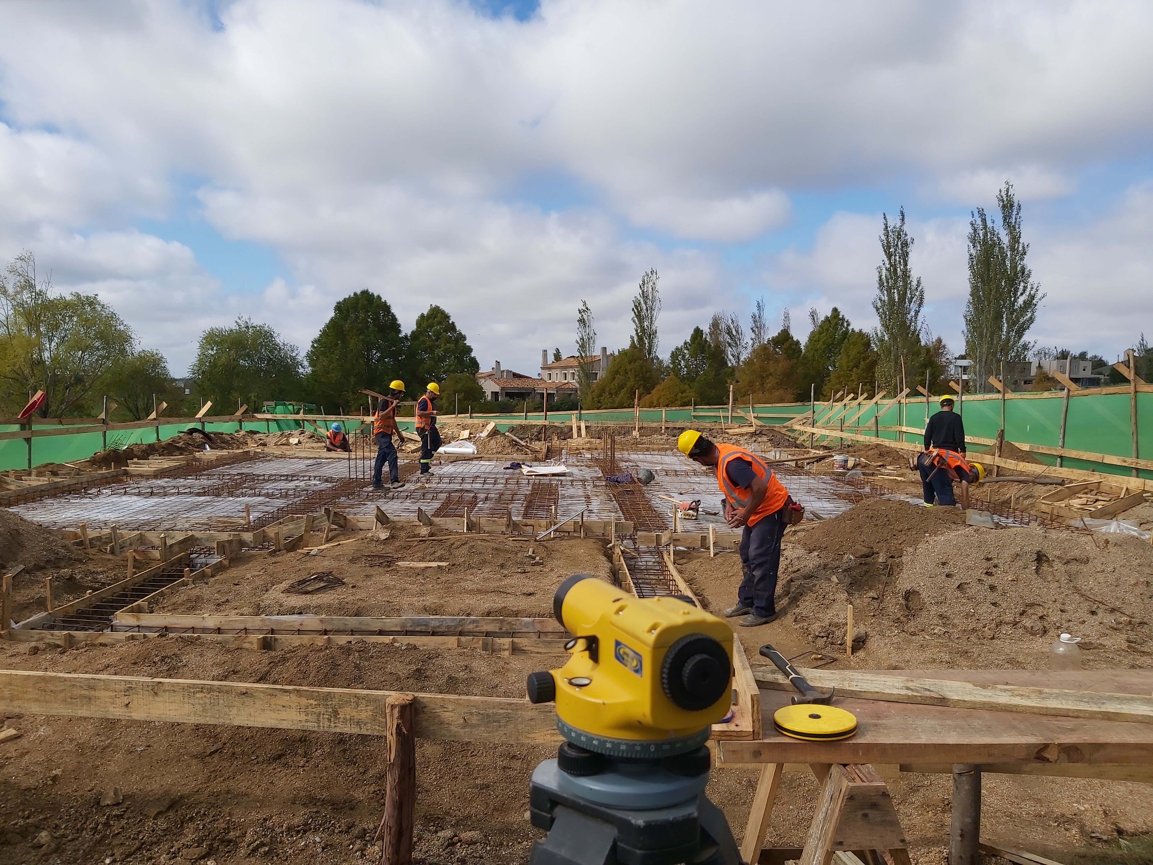 Sigue creciendo la cantidad de trabajadores en la construcción y esperan llegar a 50 mil